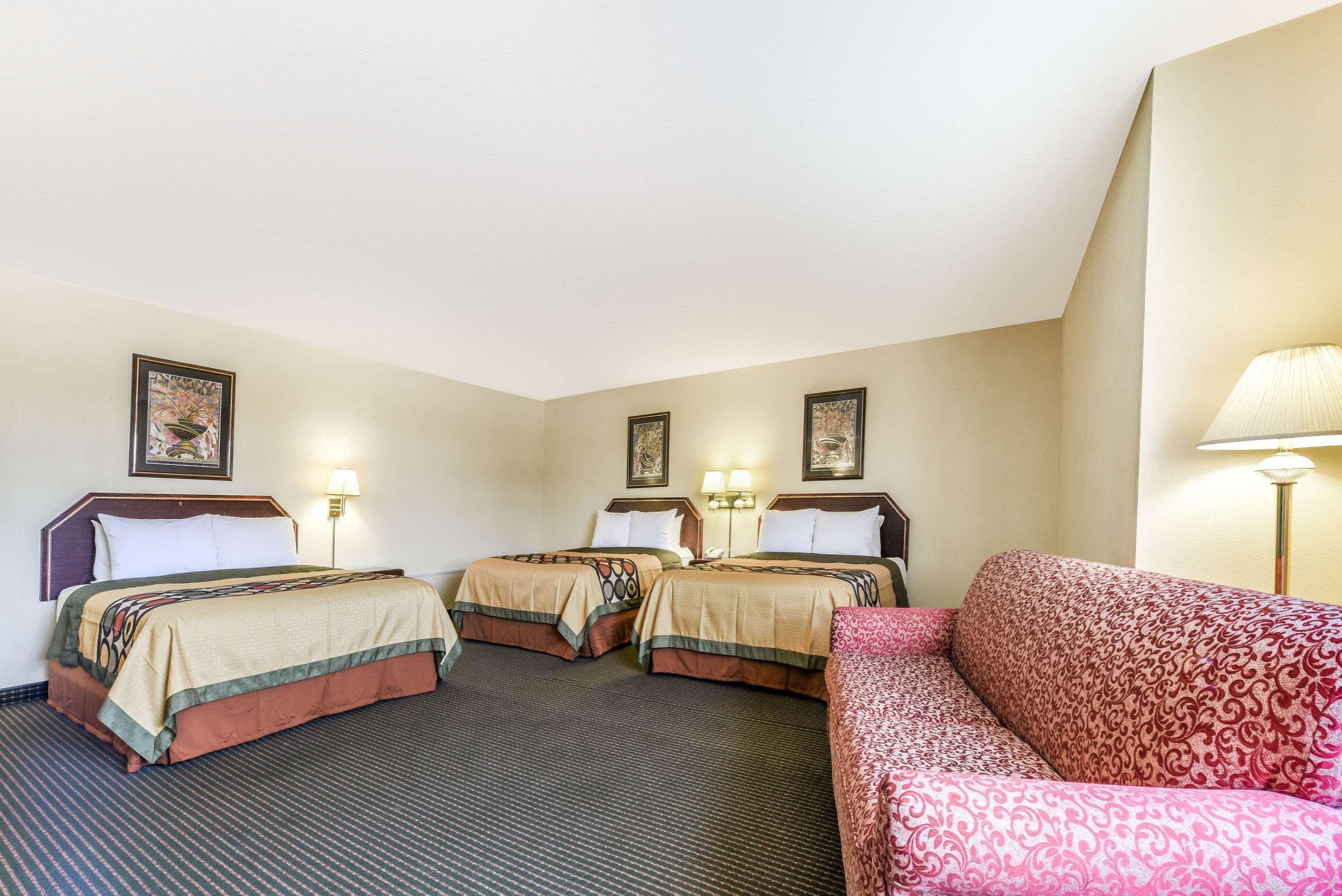 Super 8 By Wyndham Burleson Fort Worth Area Exterior photo